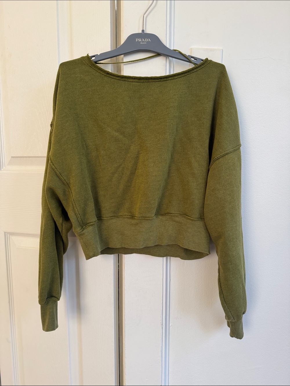 Free People. pullover. Size XS. Color: green. Super Cozy